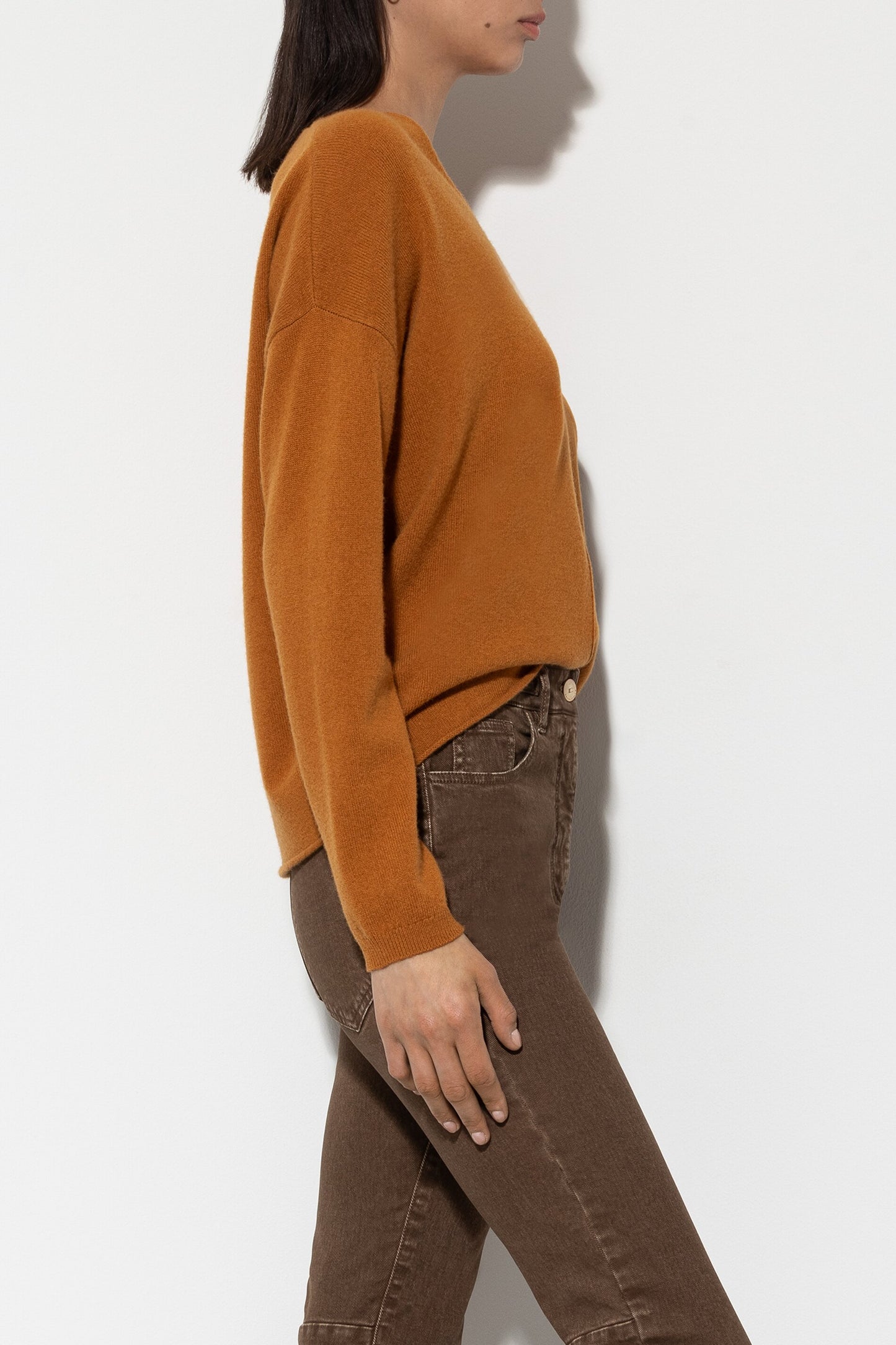 V-neck Sweater in Cashmere Blend