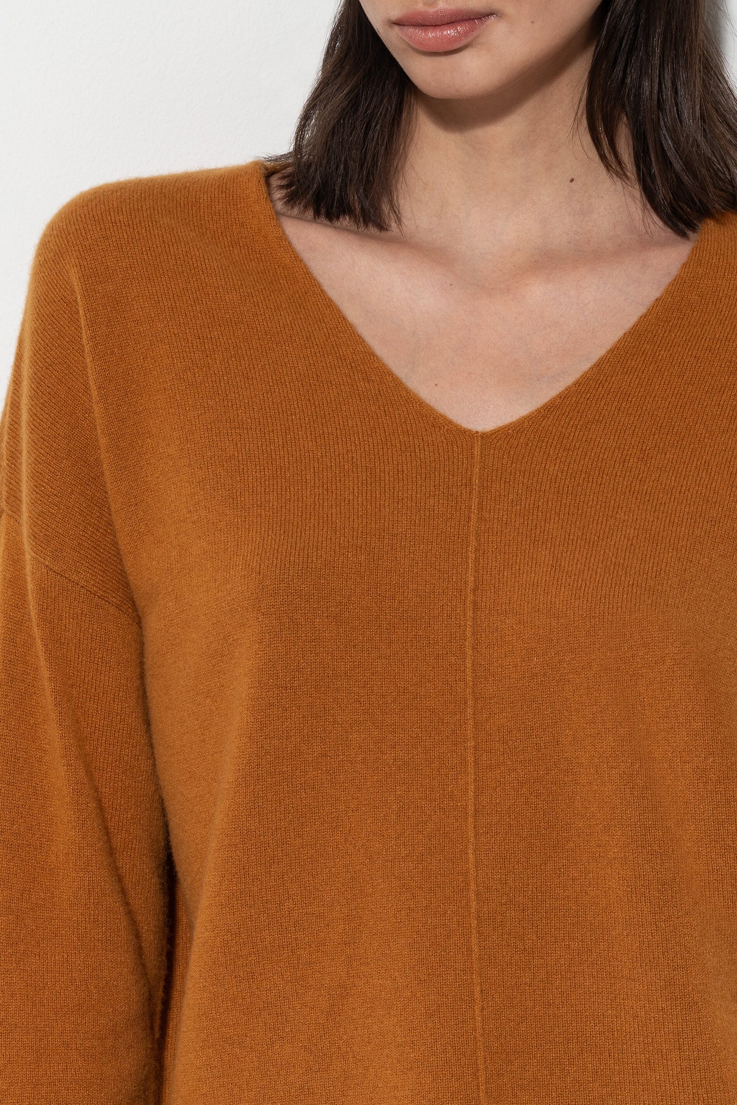 V-neck Sweater in Cashmere Blend