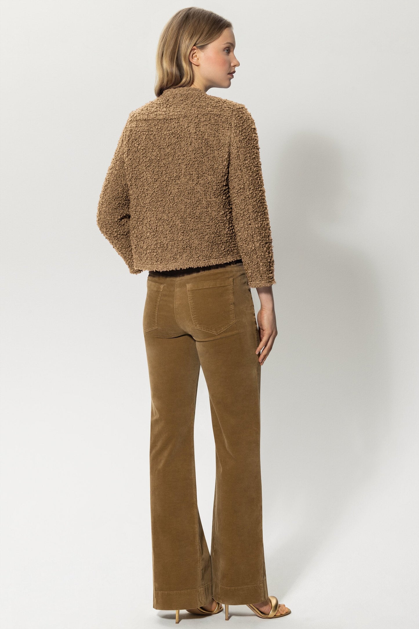 Boxy Jacket in Luxurious Bouclé Wool