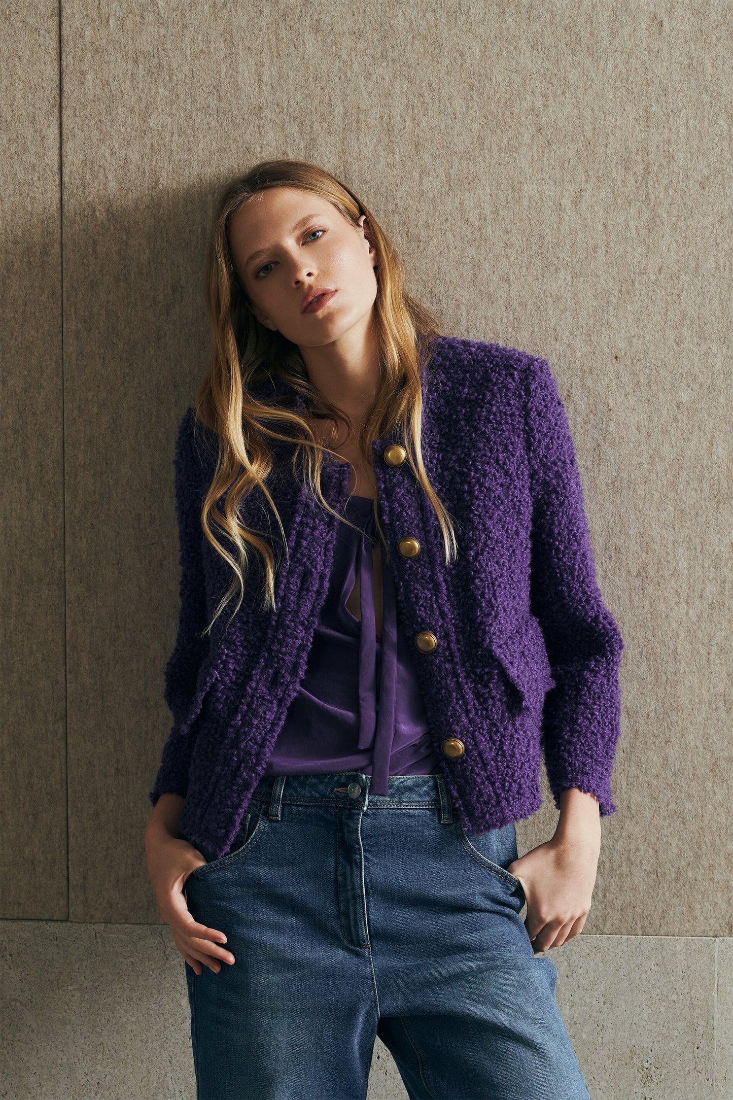 Boxy Jacket in Luxurious Bouclé Wool